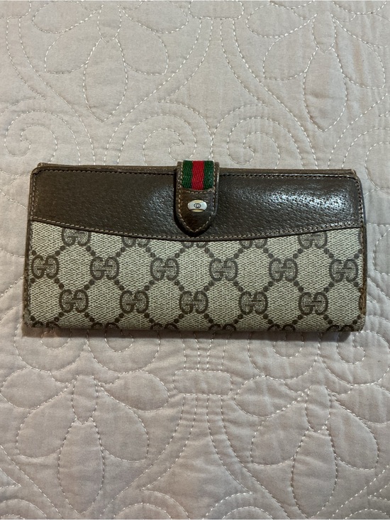 Gucci Handbags - Authentic Vintage Gucci Brown Monogram Accessory Collection Wallet